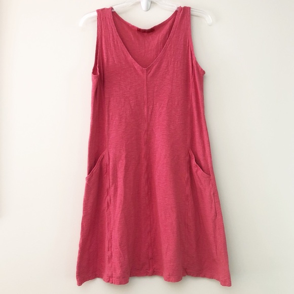 loose sleeveless dress